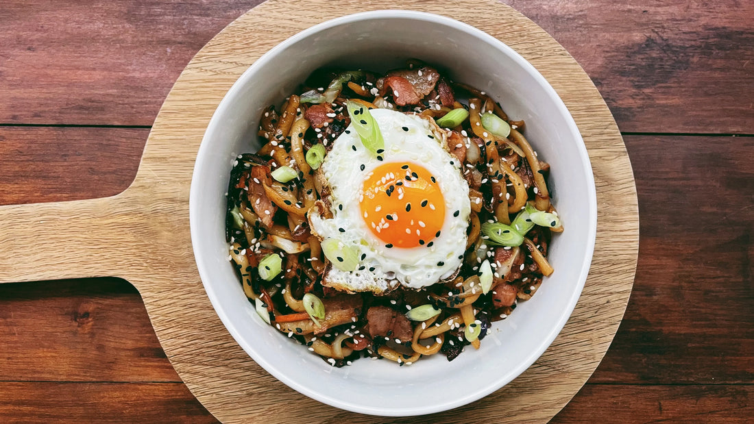 Bacon and Egg Chilli Noodles