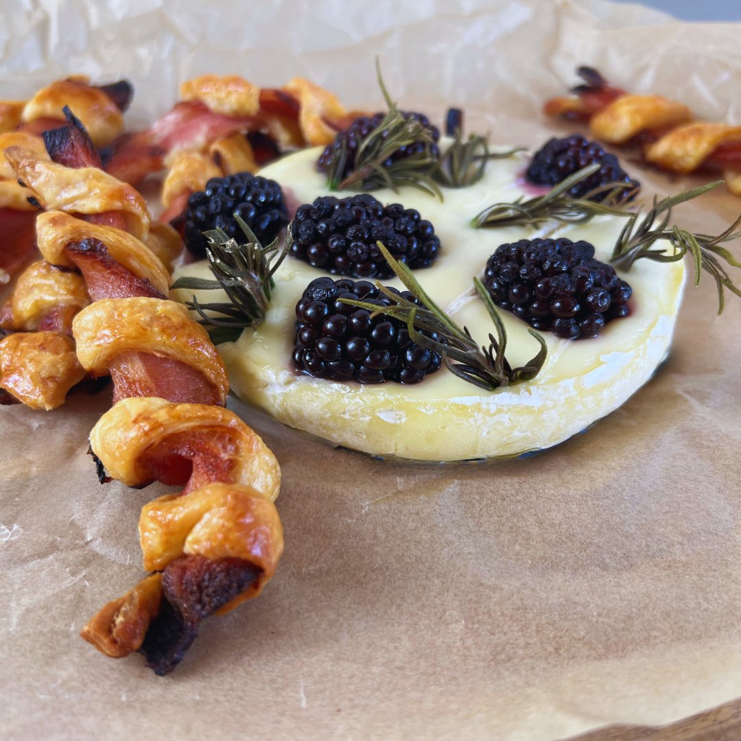 Baked Brie with Bacon Pastry Dippers – Gotzinger Smallgoods