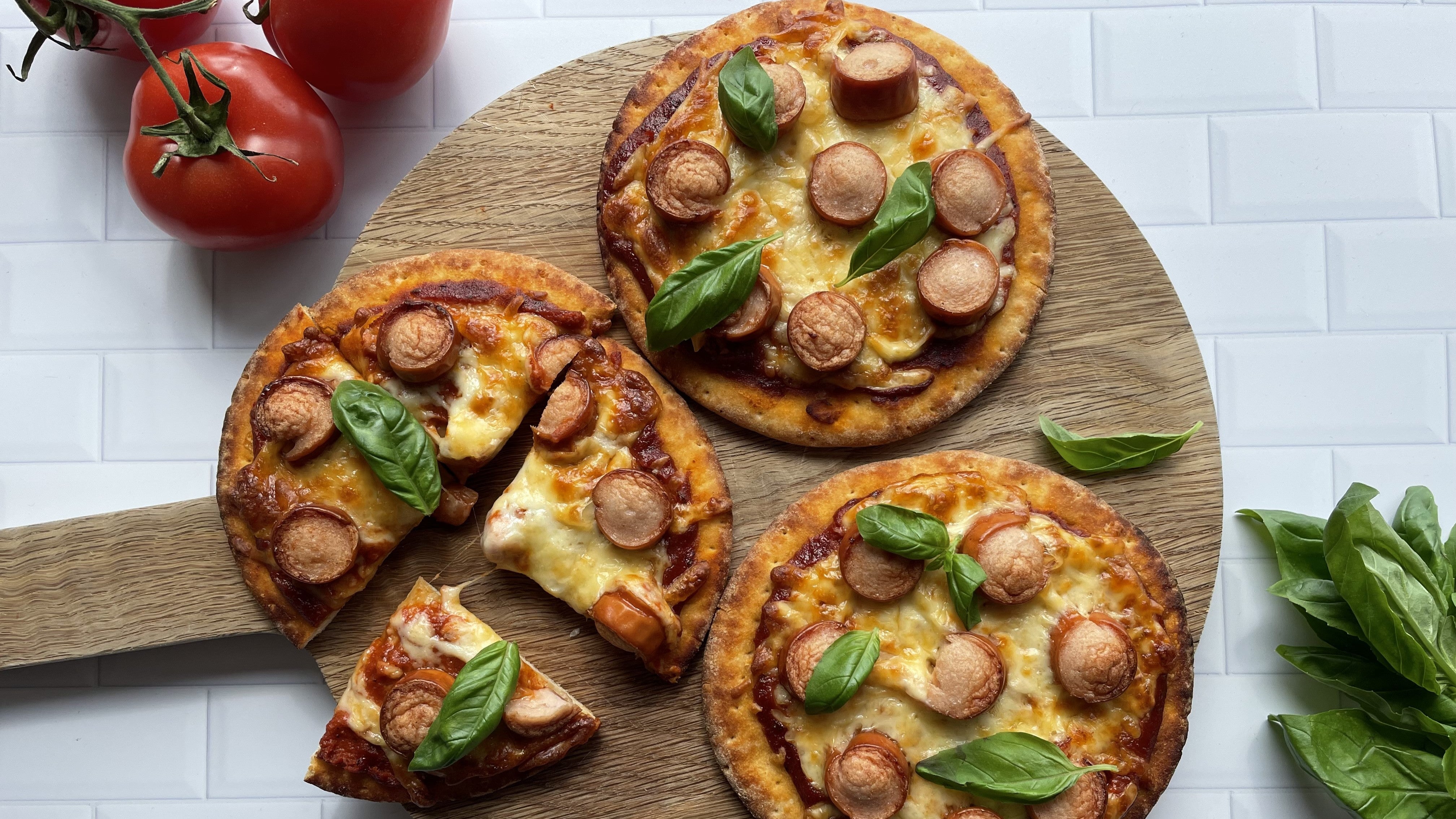 Kid’s Pizzas with Continental Franks – Gotzinger Smallgoods